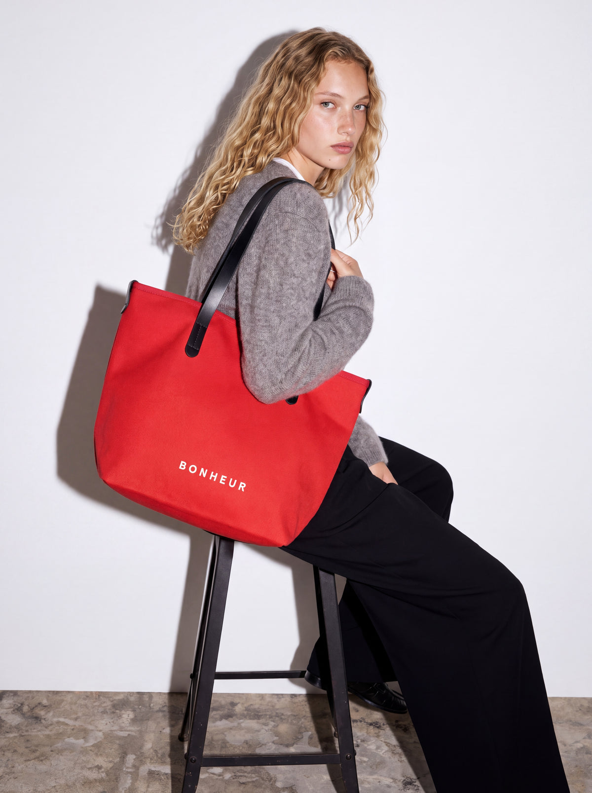 N°8 Canvas - Poppy Red