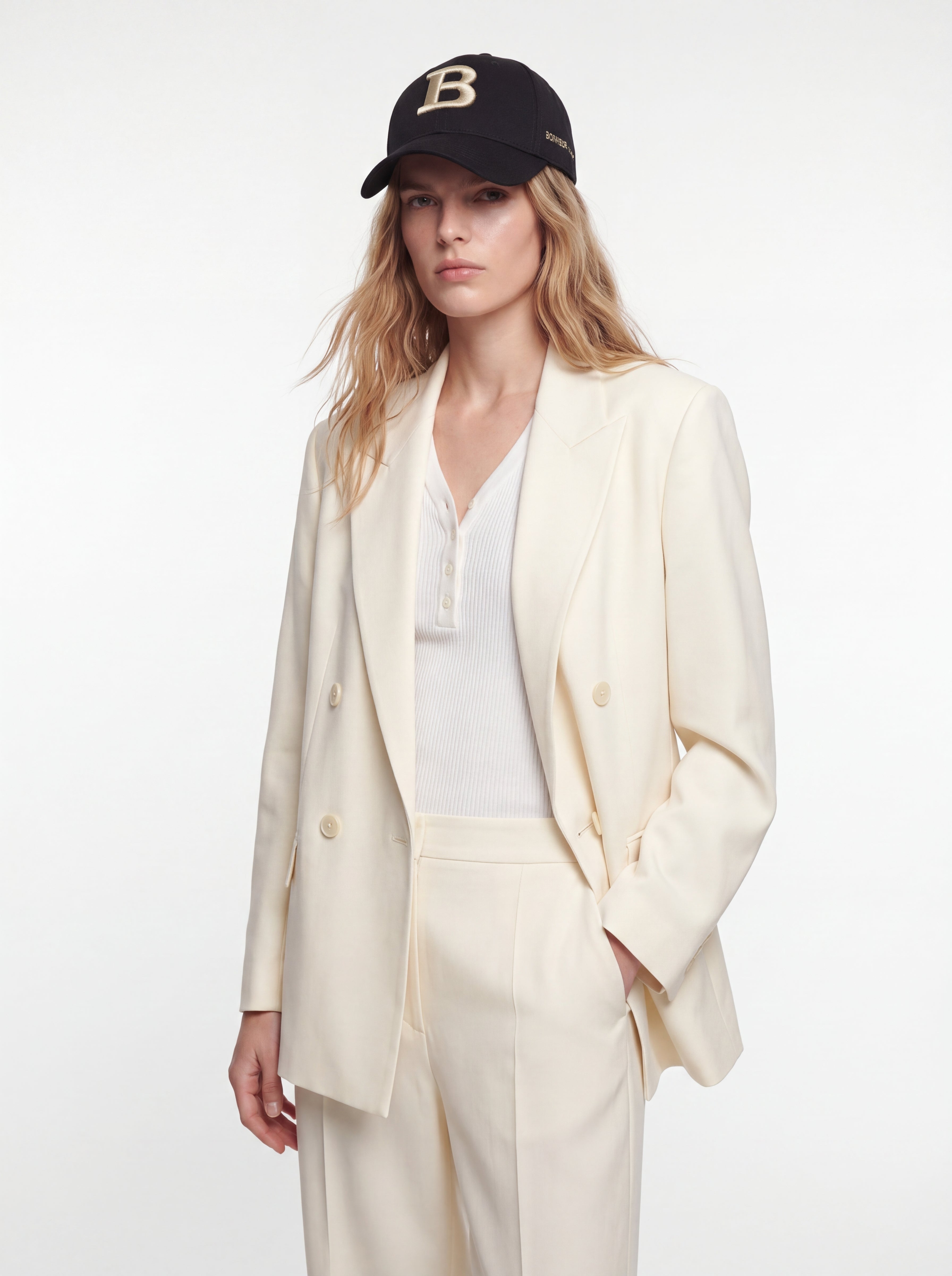 Bonheur B Black Baseball Cap
