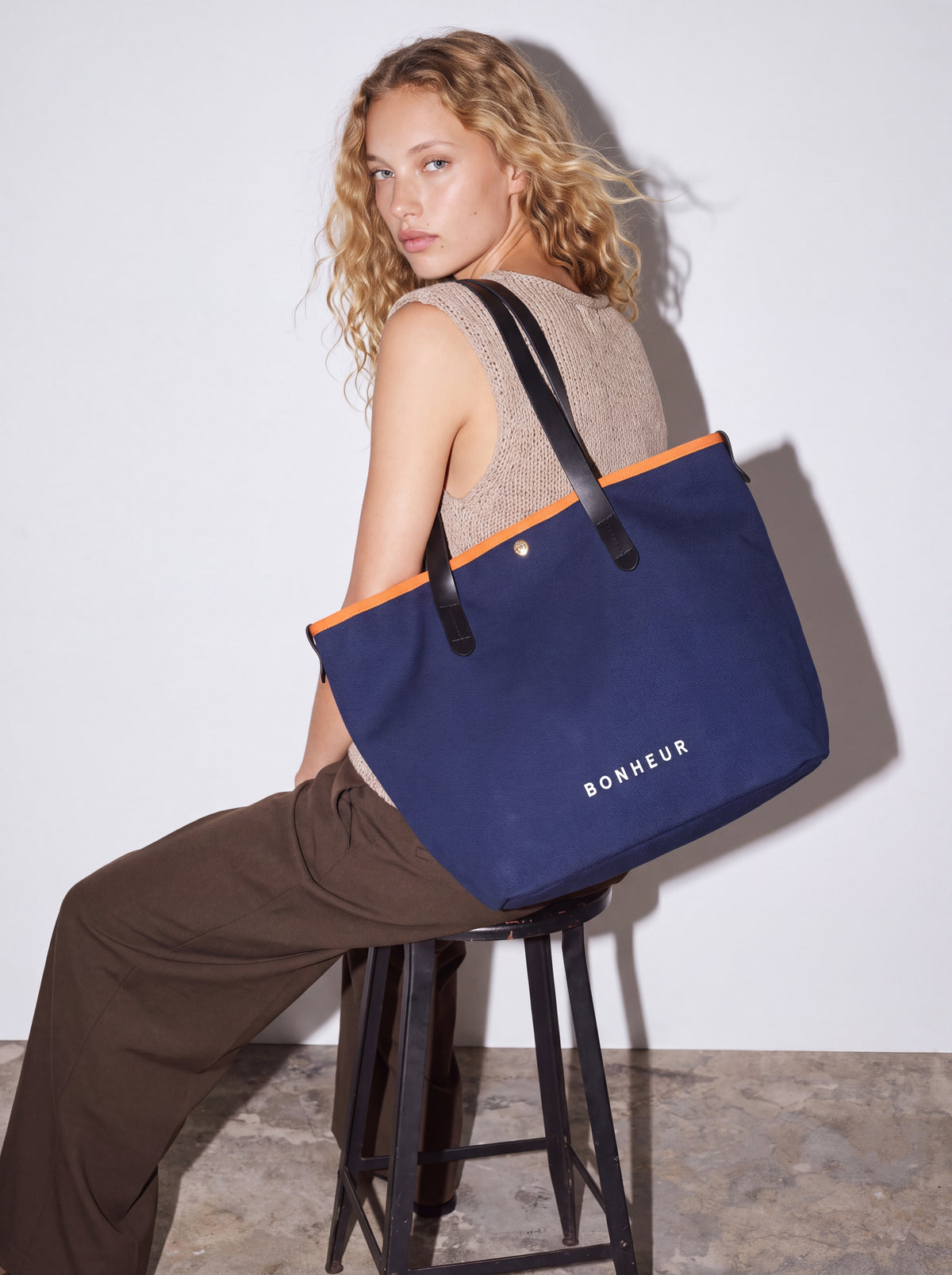N°8 Canvas - Navy Tangerine