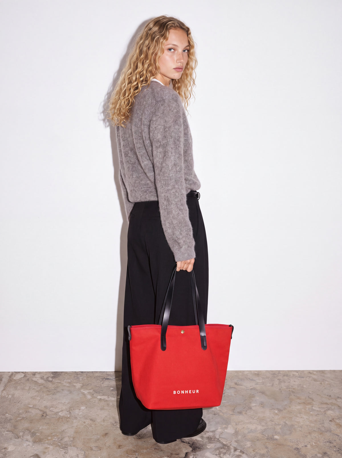 N°8 Canvas - Poppy Red