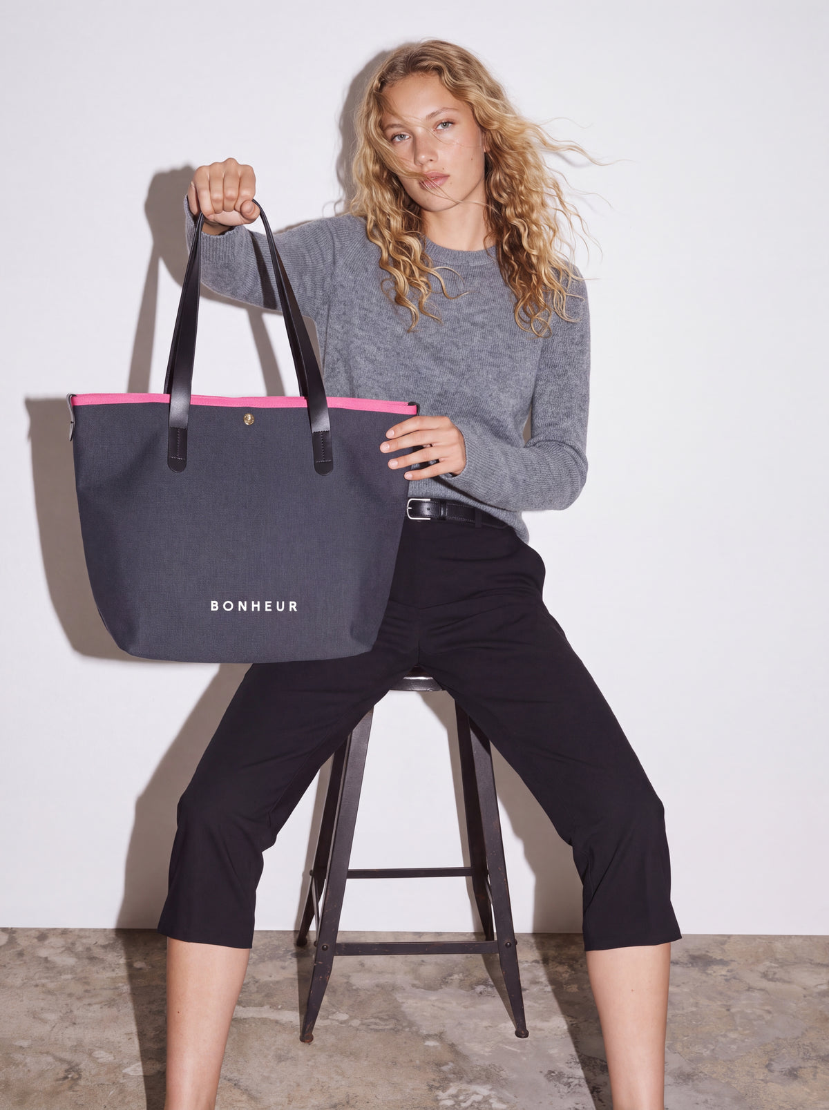 N°8 Canvas - Graphite Pink