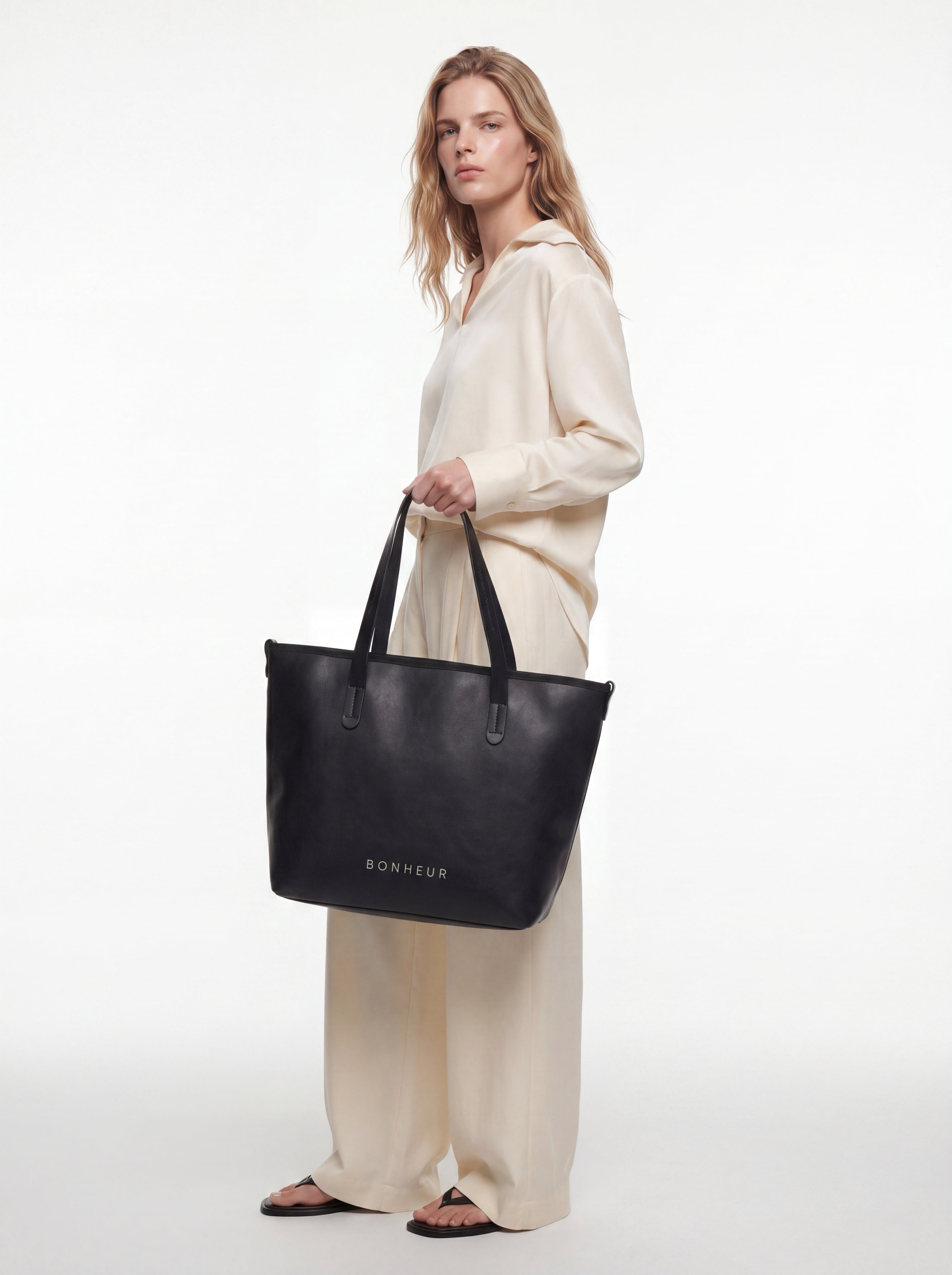 N°8 Vegan Tote Bag
